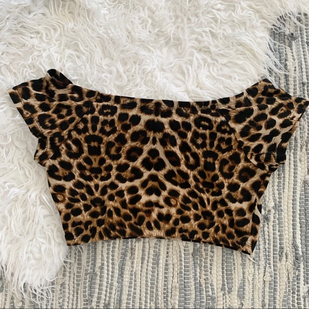 Leopard Print Off the Shoulder Crop Top - Picture 2 of 4